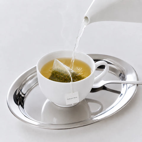Preparación del té Oolong Melocotón en bolsa piramidal