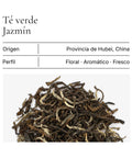 Hojas de té verde jazmín con flores de jazmín